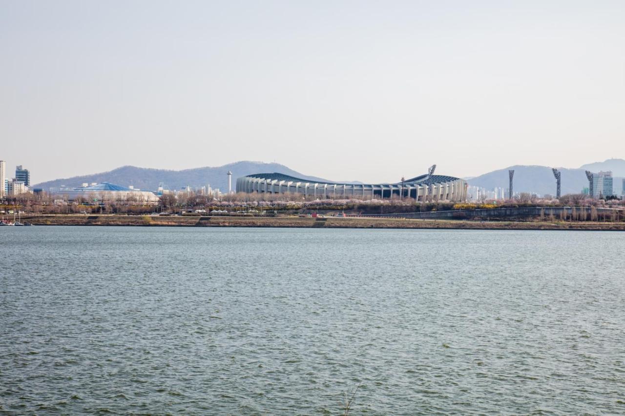 Luxury Near Olympic Park, Asan Medical Center, Lotte World Tower, Free Korean Ramen
