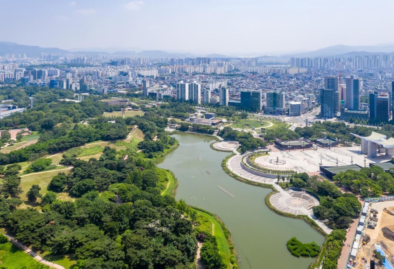 Apartment Luxury Near Olympic Park, Asan Medical Center, Lotte World Tower, Free Korean Ramen Seoul